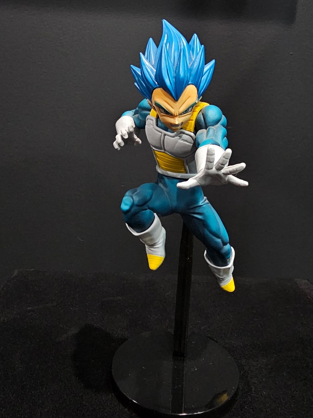 Super Saiyan Blue Vegeta Action Figure - Blue and Yellow